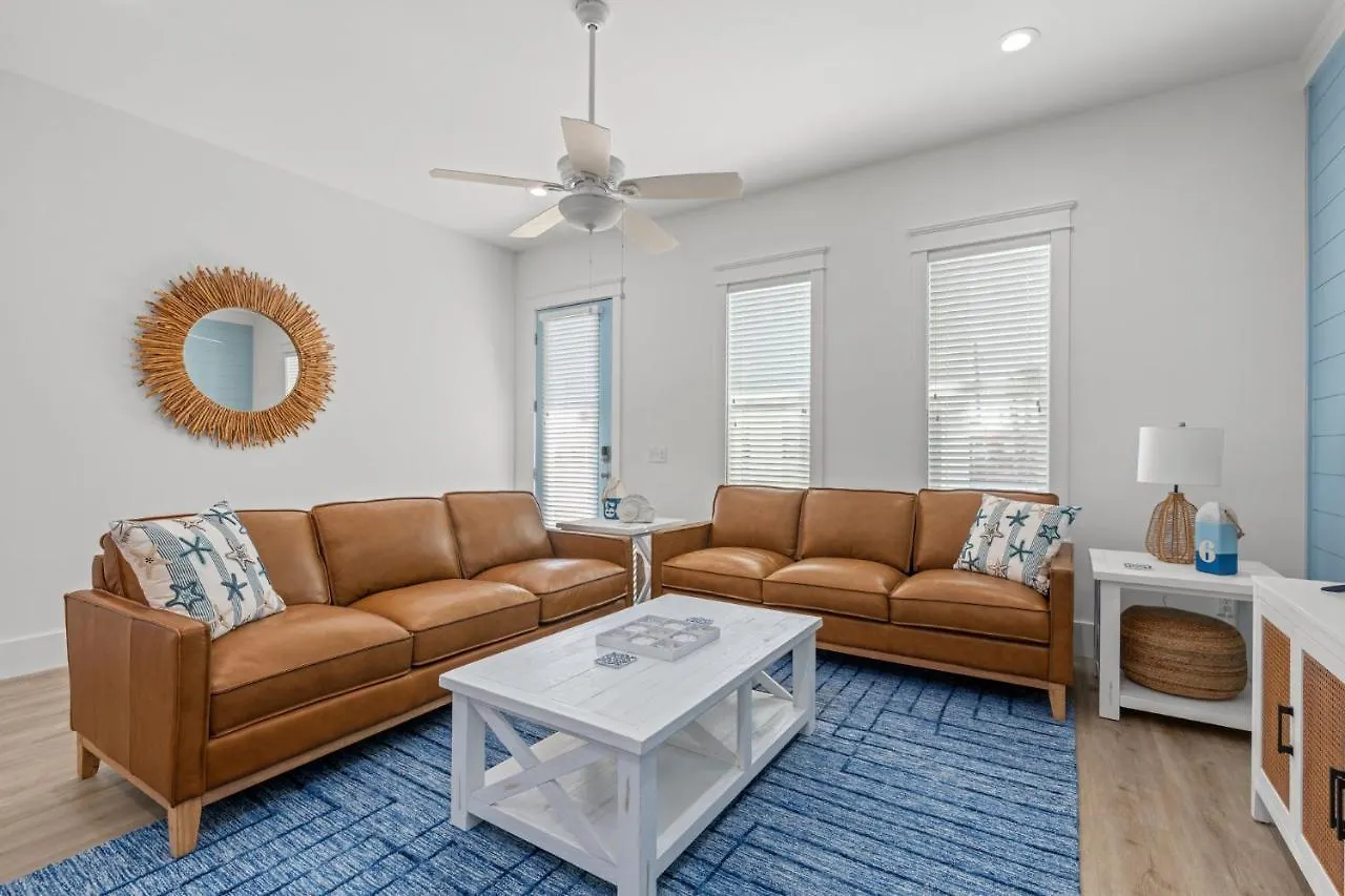 Spectacular 3Br 4Ba W/ Private Pool, 2 Min Walk To Beach - Sleeps 15! Panama City Beach Holiday home