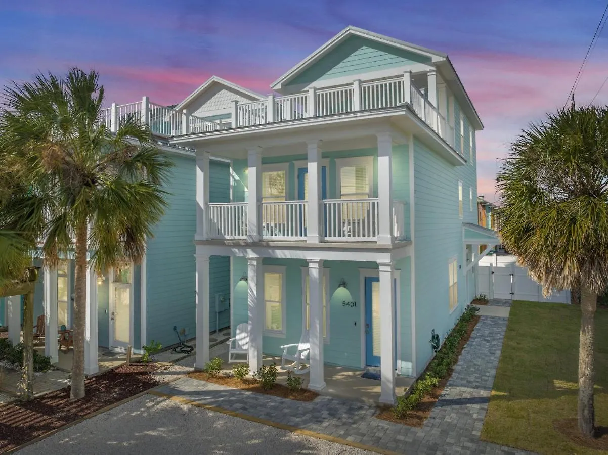 Holiday home Spectacular 3Br 4Ba W/ Private Pool, 2 Min Walk To Beach - Sleeps 15! Panama City Beach