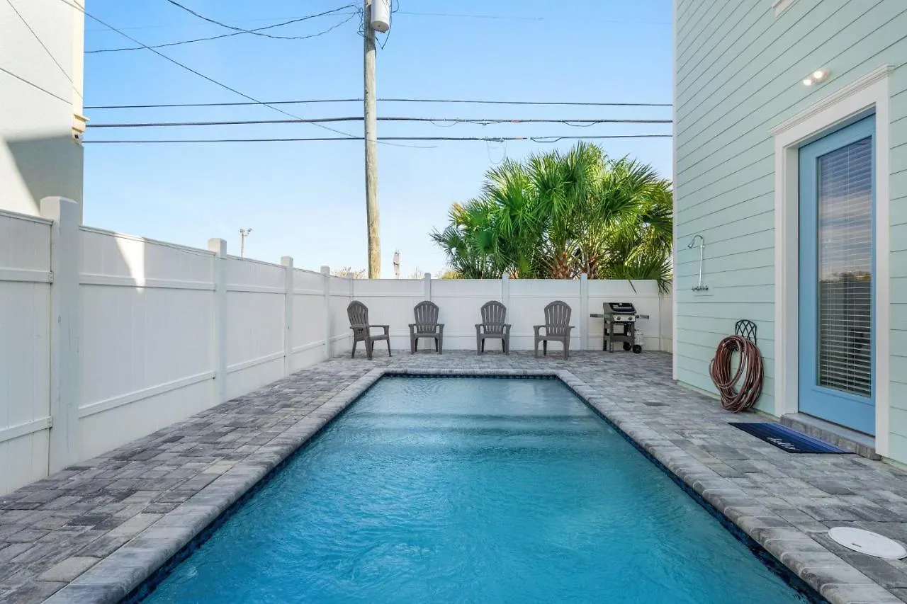 Spectacular 3Br 4Ba W/ Private Pool, 2 Min Walk To Beach - Sleeps 15! Panama City Beach Holiday home