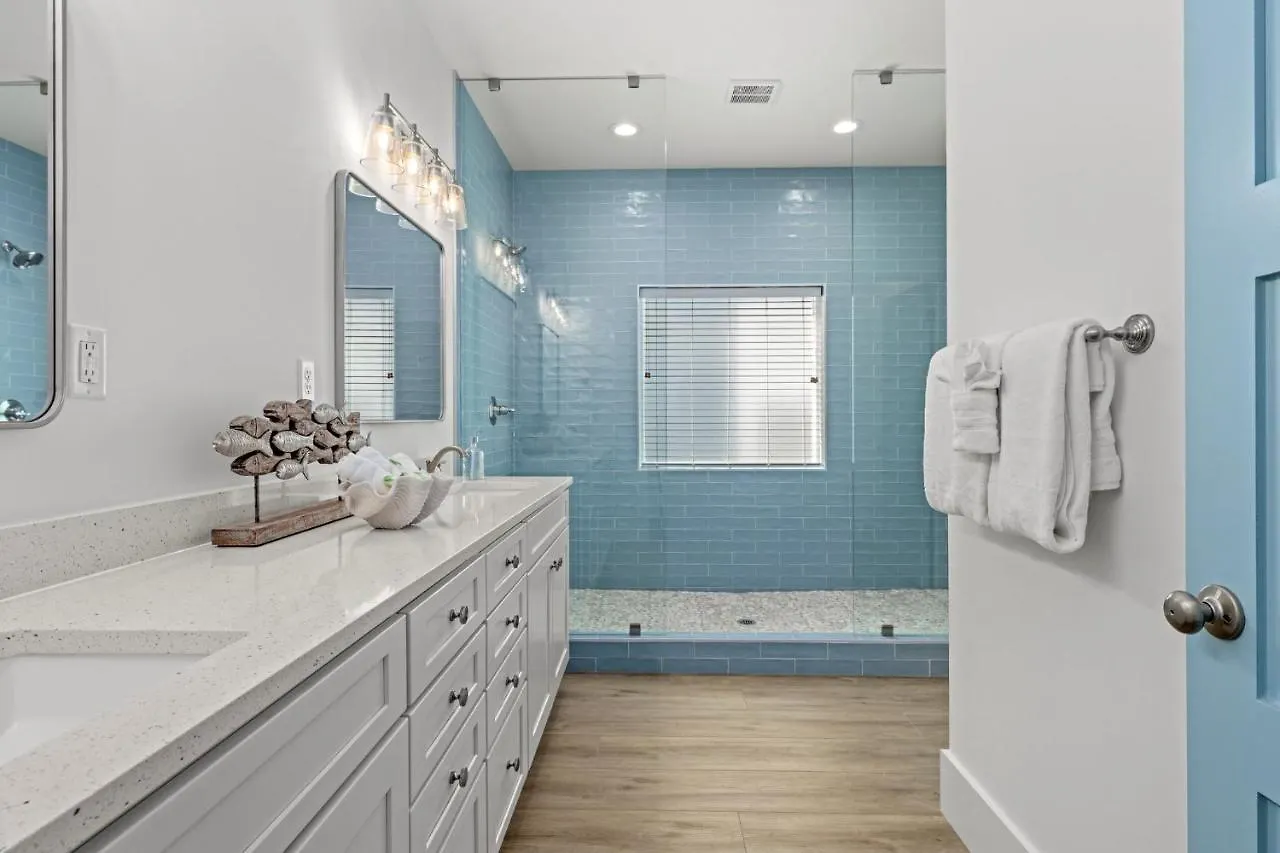 Spectacular 3Br 4Ba W/ Private Pool, 2 Min Walk To Beach - Sleeps 15! Panama City Beach 0*,