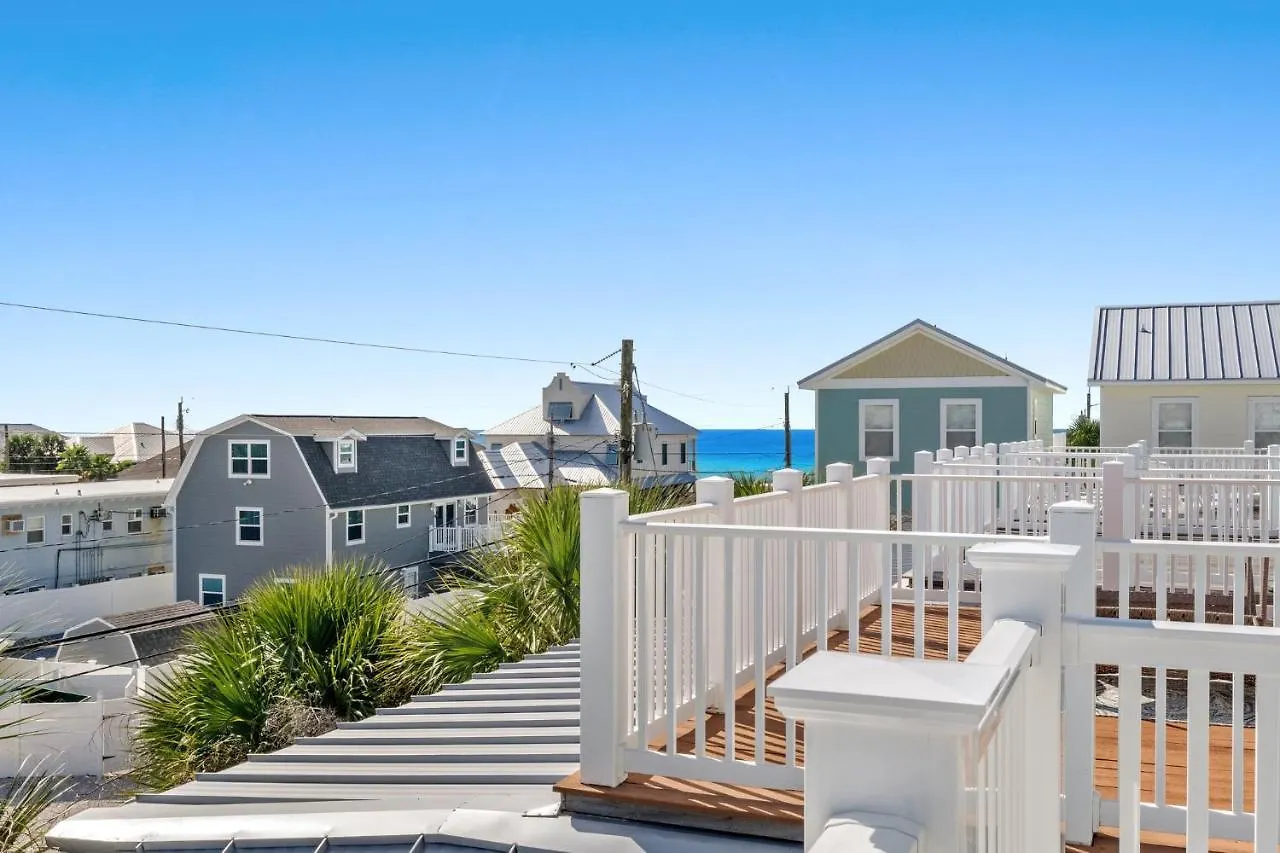 Holiday home Spectacular 3Br 4Ba W/ Private Pool, 2 Min Walk To Beach - Sleeps 15! Panama City Beach
