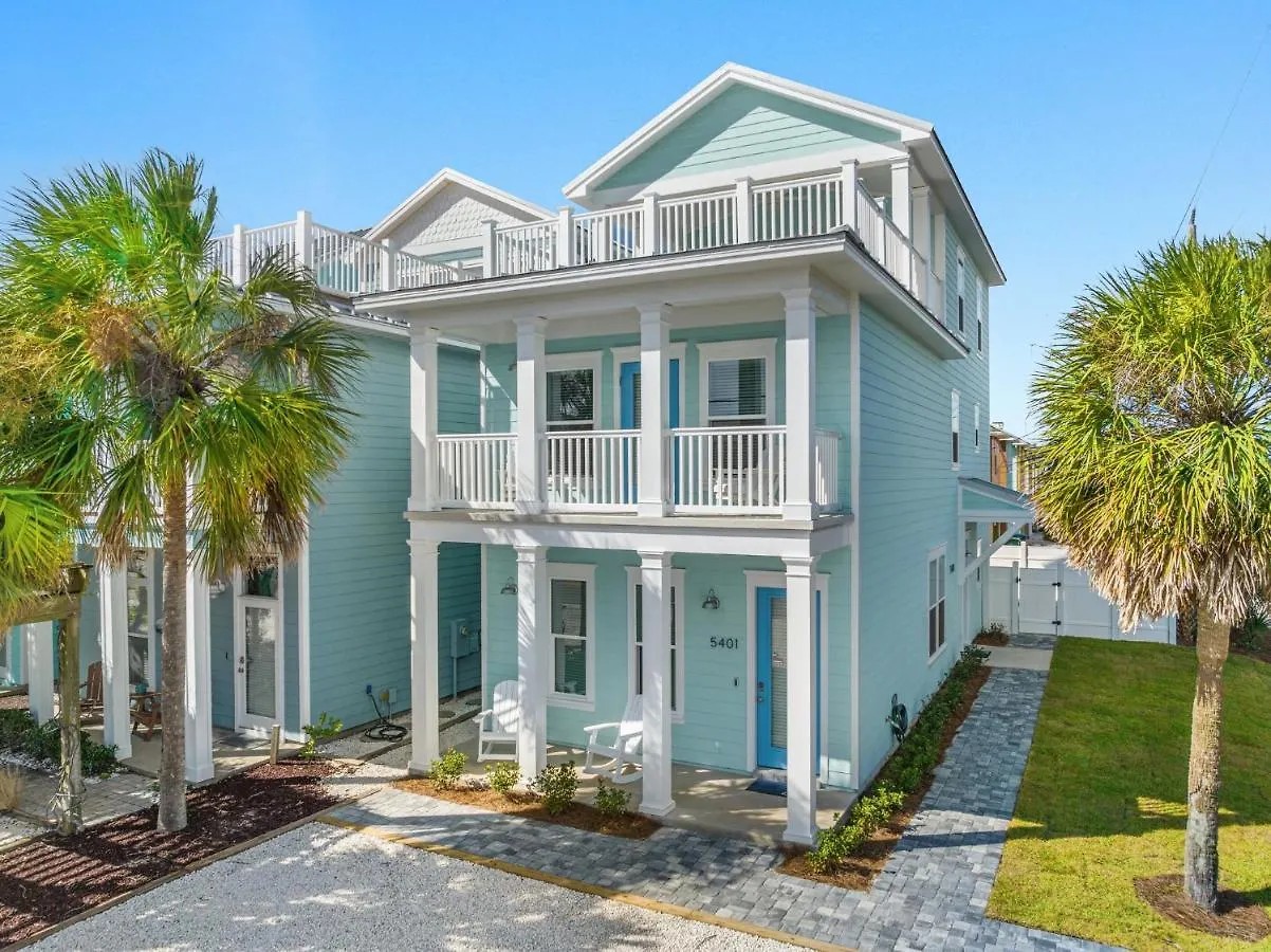 Holiday home Spectacular 3Br 4Ba W/ Private Pool, 2 Min Walk To Beach - Sleeps 15! Panama City Beach United States