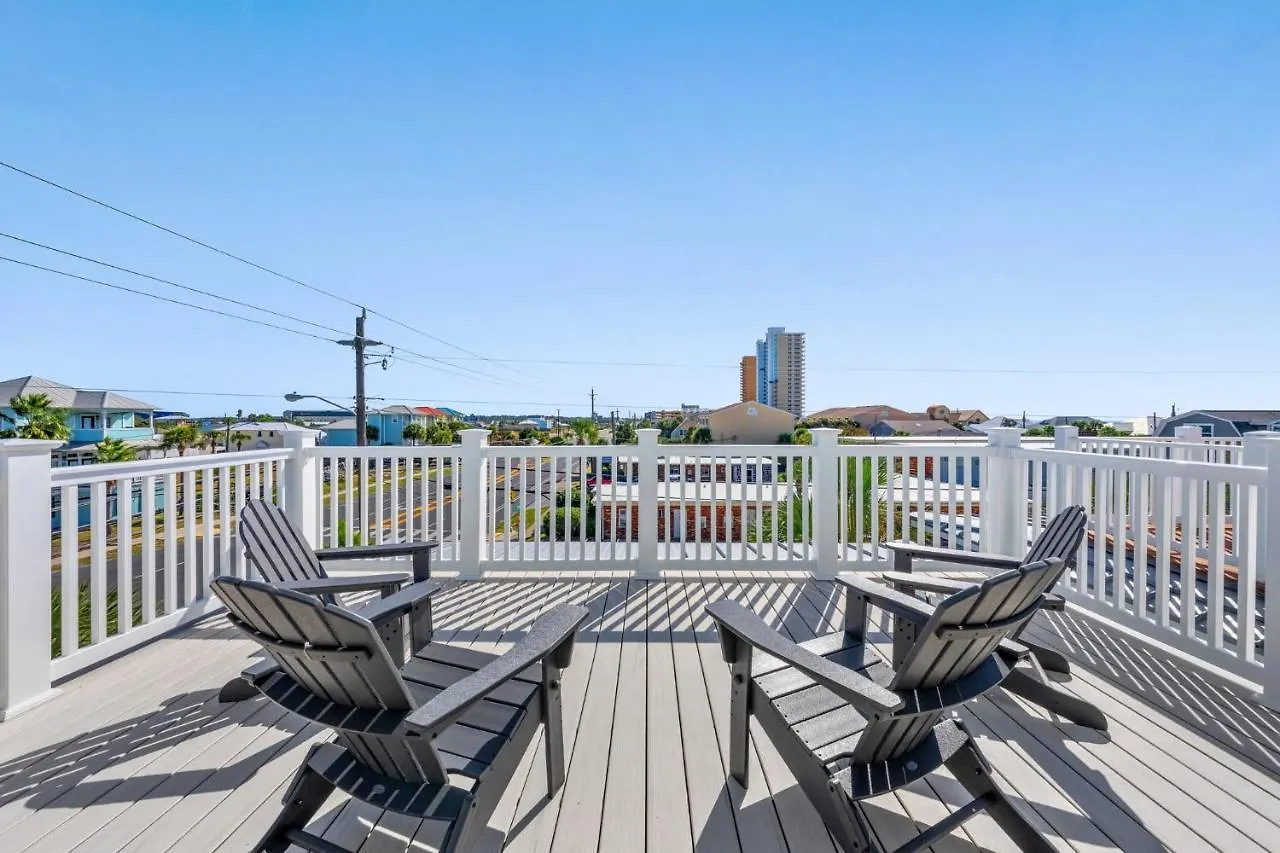 Spectacular 3Br 4Ba W/ Private Pool, 2 Min Walk To Beach - Sleeps 15! Panama City Beach Holiday home